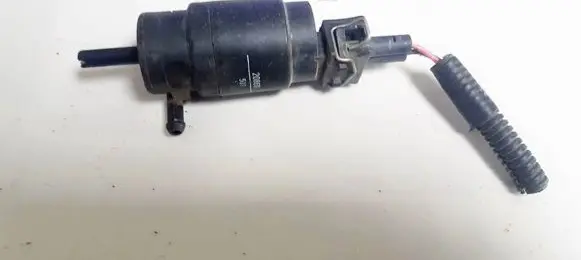 Nissan Primera Windscreen/windshield washer pump 20860