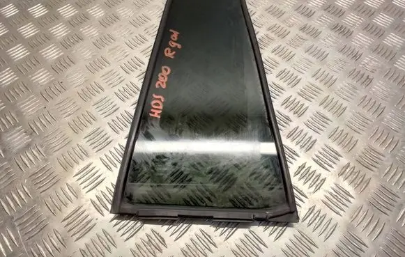 Toyota Land Cruiser (J200) Rear vent window glass 6818860060