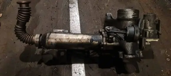 Volvo V50 EGR valve cooler 880172N