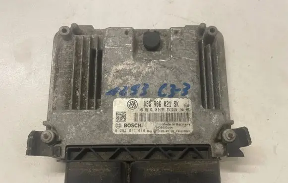 Volkswagen Touran I Engine control unit/module 03G906021AN 03G906021SK 0281014419