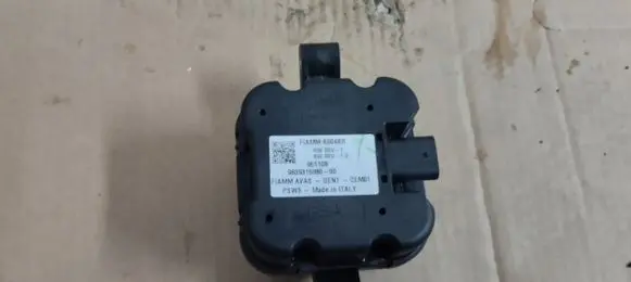 Opel Mokka B Alarm system siren 9839315880