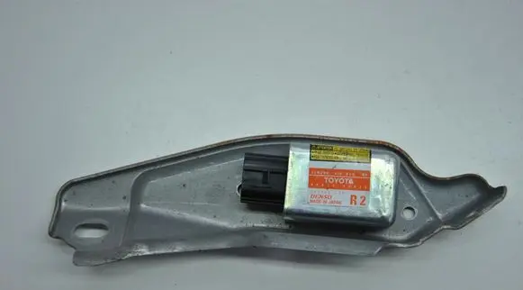 Lexus GS 300 350 430 450H Airbag deployment crash/impact sensor 1879001771 8983330020