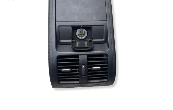 Volkswagen PASSAT B7 Rear air vent grill 3AA864298