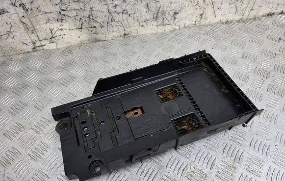 Ford Fusion II Battery tray DG9310723A