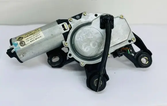 Skoda Octavia Mk1 (1U) Rear window wiper motor 1U6955711B