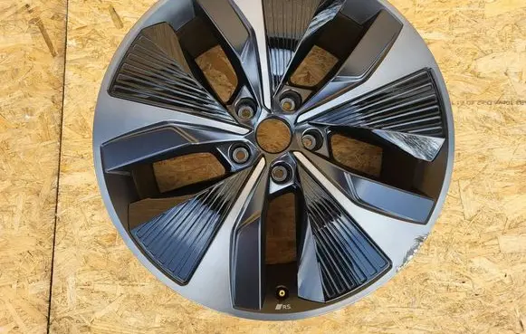 Audi Q6 e-tron R21 alloy rim 85H601025AR