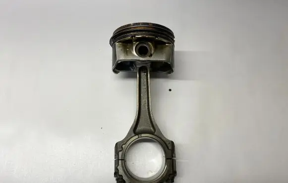 Ford Mustang VI Piston BA5E6K100FA