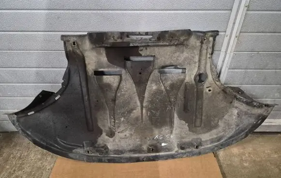 Audi A6 S6 C6 4F Engine splash shield/under tray 150112106