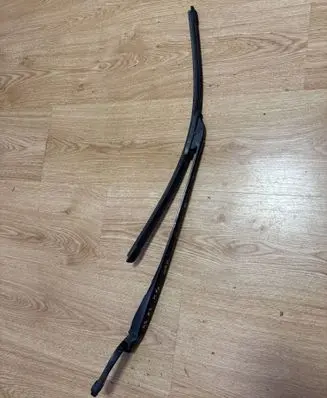 Audi A6 S6 C5 4B Front wiper blade arm 4B1955407 4B1955407D