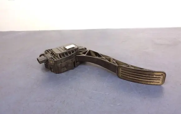 Ford Mondeo MK V Accelerator throttle pedal 9F836CT8UC