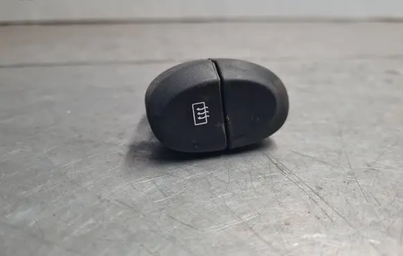 Renault Scenic I Windscreen/window heater switch 429990B