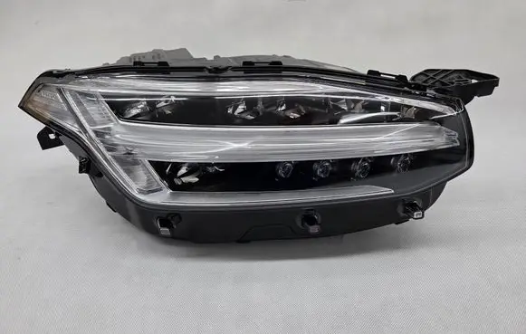 Volvo XC90 Headlight/headlamp 32228297 SP32228297