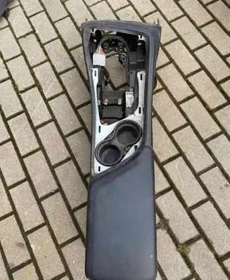 Dodge Challenger Center console