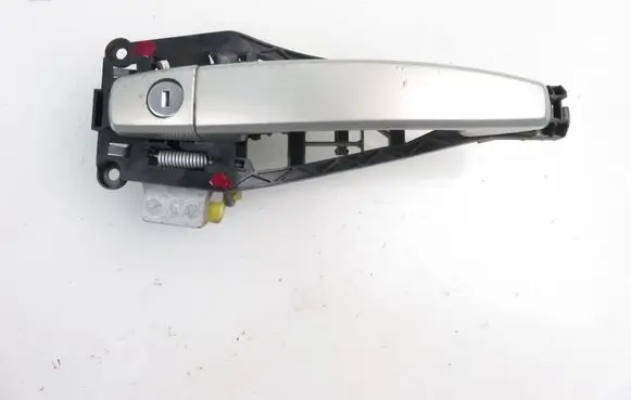 Opel Astra H Front door exterior handle