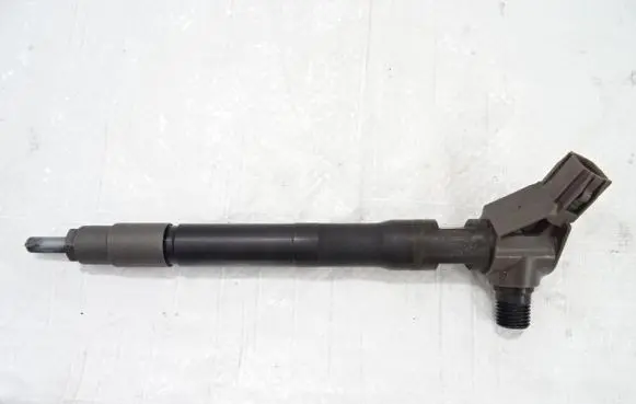 Mazda 3 III Fuel injector SH01-13H50