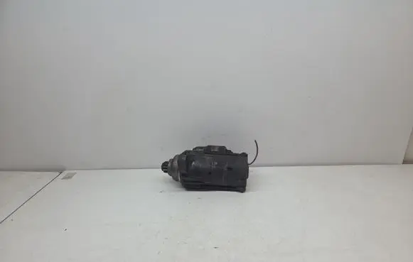 Volkswagen PASSAT B6 Starter motor