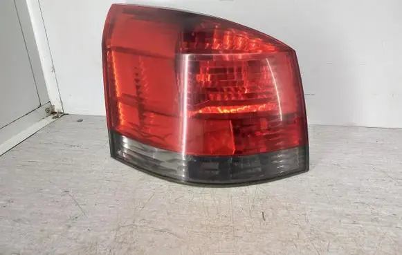 Opel Signum Rear/tail lights 13191349