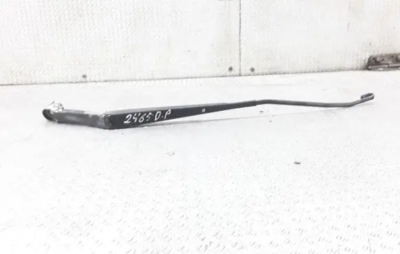 Mitsubishi Colt Front wiper blade arm