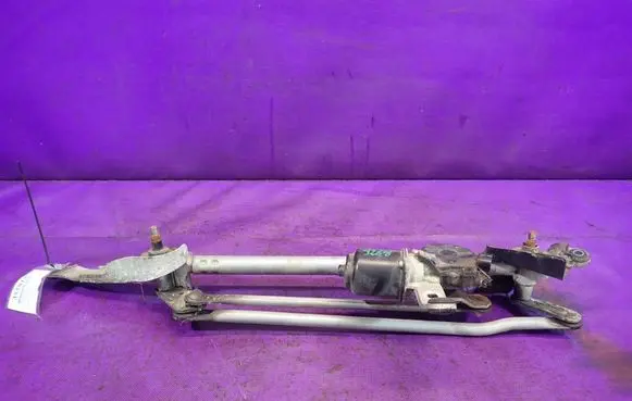 Front wiper linkage and motor