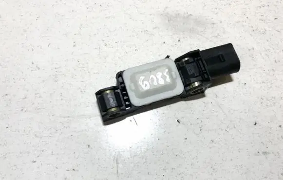 Audi A3 S3 8P Airbag deployment crash/impact sensor 4b0959643e 200378