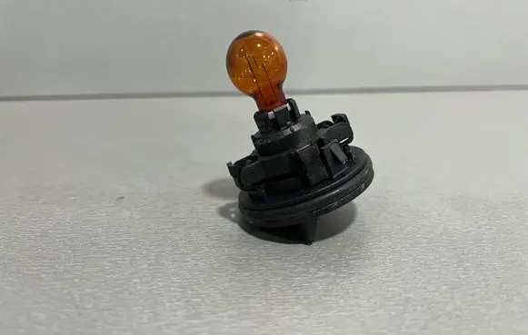 BMW 3 E92 E93 Headlight/headlamp bulb 1300610092