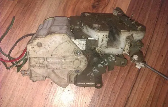Mazda 626 Front door lock