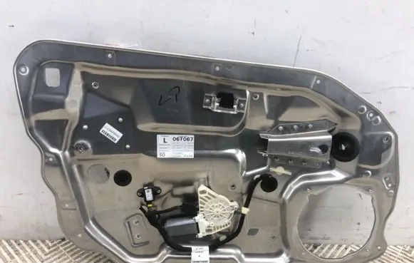 Front door window regulator with motor