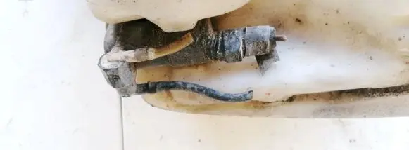 Citroen Xsara Windscreen/windshield washer pump