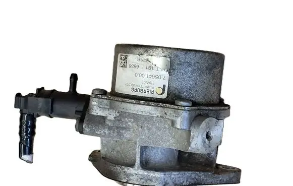 Renault Clio IV Vacuum pump 705641000