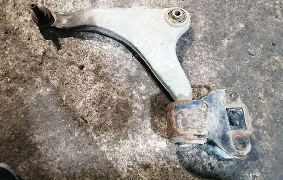 Volvo S60 Front lower control arm/wishbone