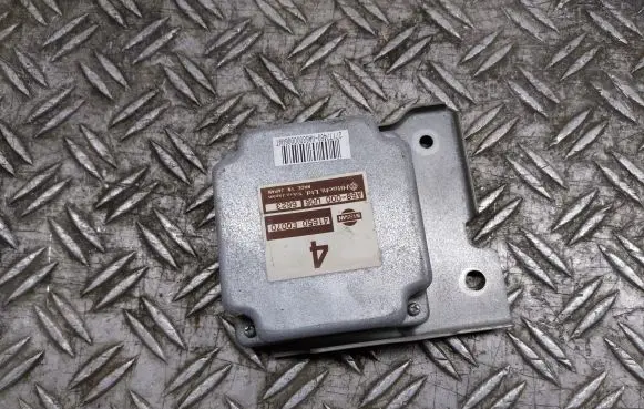 Nissan X-Trail T30 Torque split ecu control unit/module 