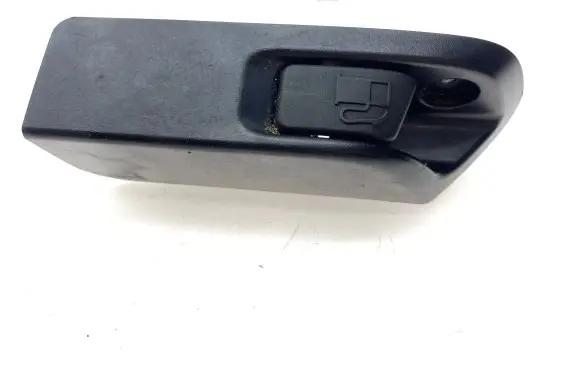 Toyota Prius+ (ZVW40) Fuel tank opening switch 