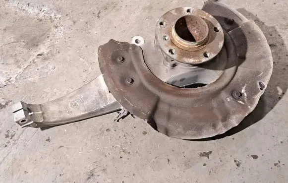 BMW 7 F01 F02 F03 F04 Front wheel hub spindle knuckle 31216775767