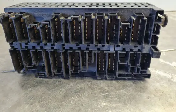 Volkswagen Transporter - Caravelle T4 Fuse box set 357937039