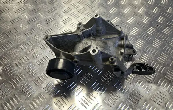 Mercedes-Benz GLC X253 C253 Generator/alternator bracket A6512340339