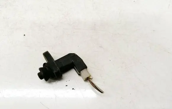 Volkswagen PASSAT B4 Front door sensor 3A0947561A