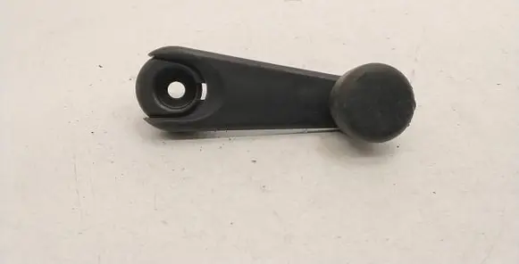 BMW 3 E46 Rear door window winding handle 81225032