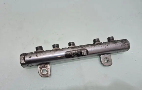 Fuel main line pipe