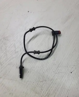 Mercedes-Benz E W212 ABS rear brake sensor A2129051001