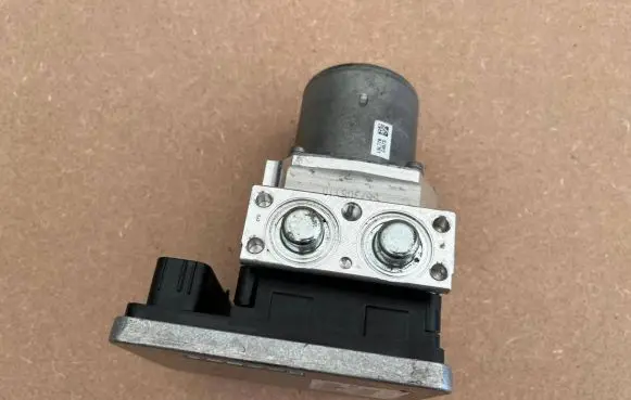 Mercedes-Benz S W222 ABS Pump A2134319200 A007T734