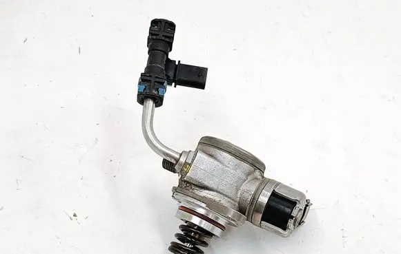 Volvo V60 Fuel injection high pressure pump 31401823