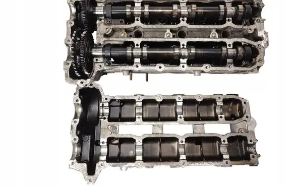 Mercedes-Benz E W212 Engine head 6420103507