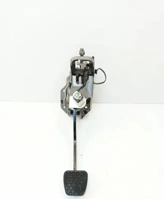 Honda CR-V Brake pedal PBD24X