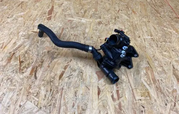 Land Rover Range Rover Evoque L551 Thermostat M4D38575AA 3322006026