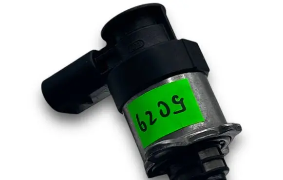 BMW 5 G30 G31 Fuel injection high pressure pump 0928400840
