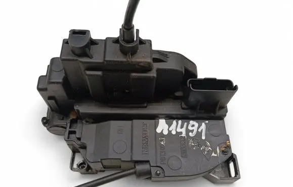 Renault Megane III Coupe door lock (next to the handle) 