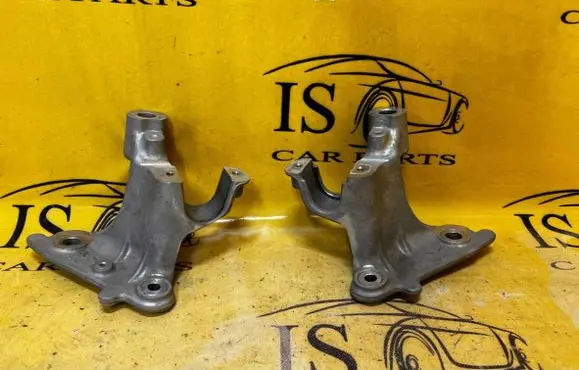 Renault Megane IV Engine mounting bracket 548500910R 548512672R
