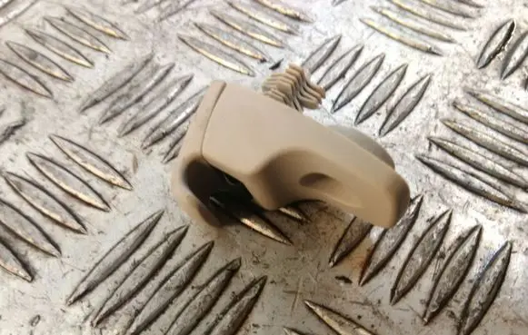 Sun visor clip/hook/bracket