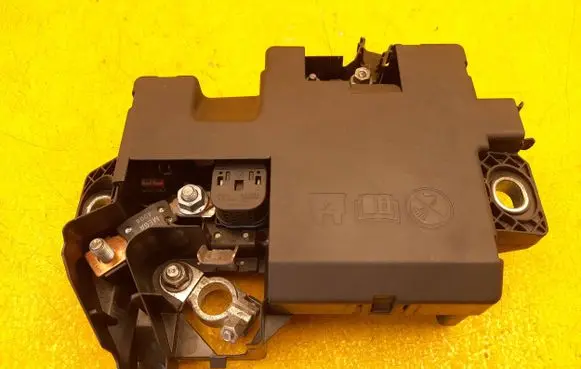 Volvo XC40 Positive cable (battery) 32200334 PA6GF10M20