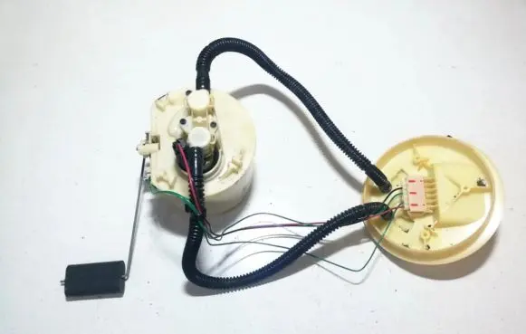 Peugeot 405 In-tank fuel pump